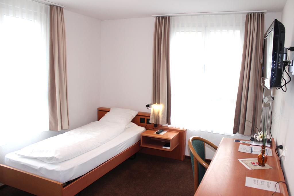 Hotel Freihof Swiss Lodge Unterägeri Chambre photo